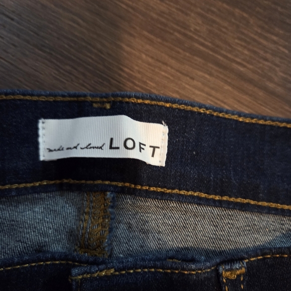LOFT NWT Dark Blue Skinny Jeans - Picture 2 of 6